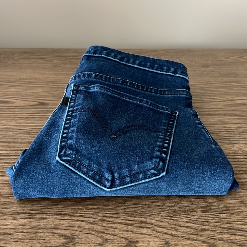 LEVIS Runaround Super Skinny Dark Wash Jeans